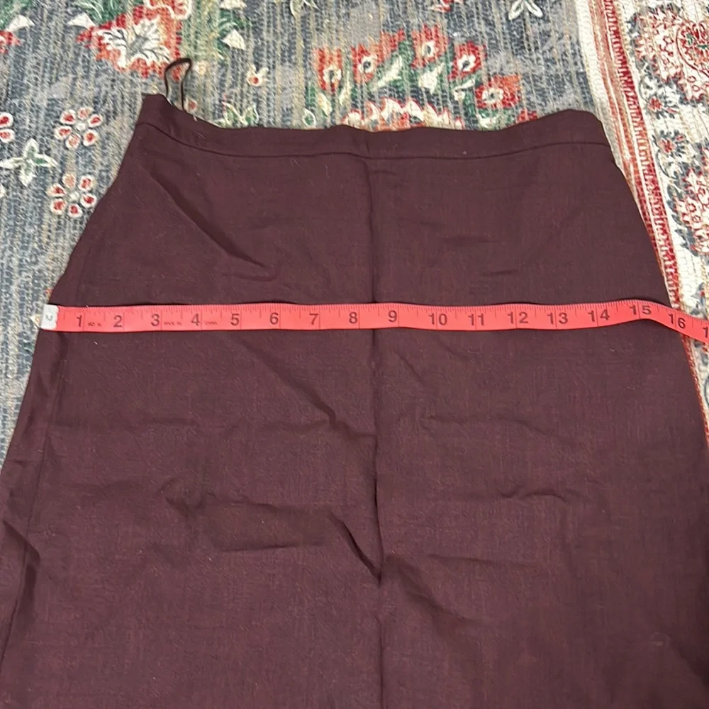 Maroon size 4 pencil skirt zipper back closure C1-21